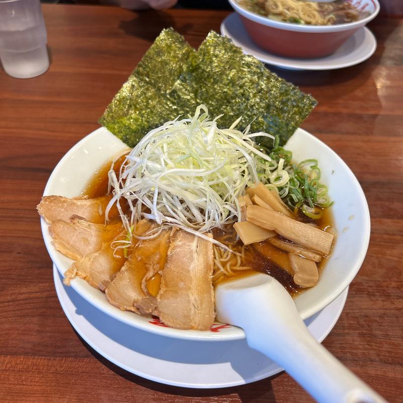 京都漆黒醤油ラーメン(京都北白川ラーメン魁力屋 川口末広店)