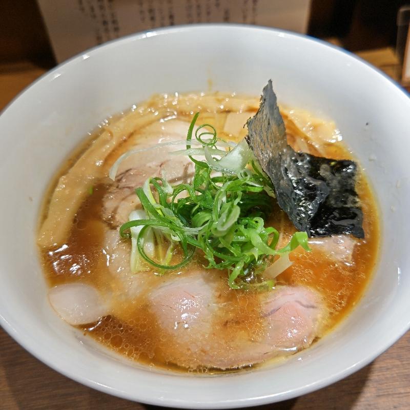 熟麹もろみ醤油チャーシューらぁ麺(横浜 らぁ麺 めだか堂)
