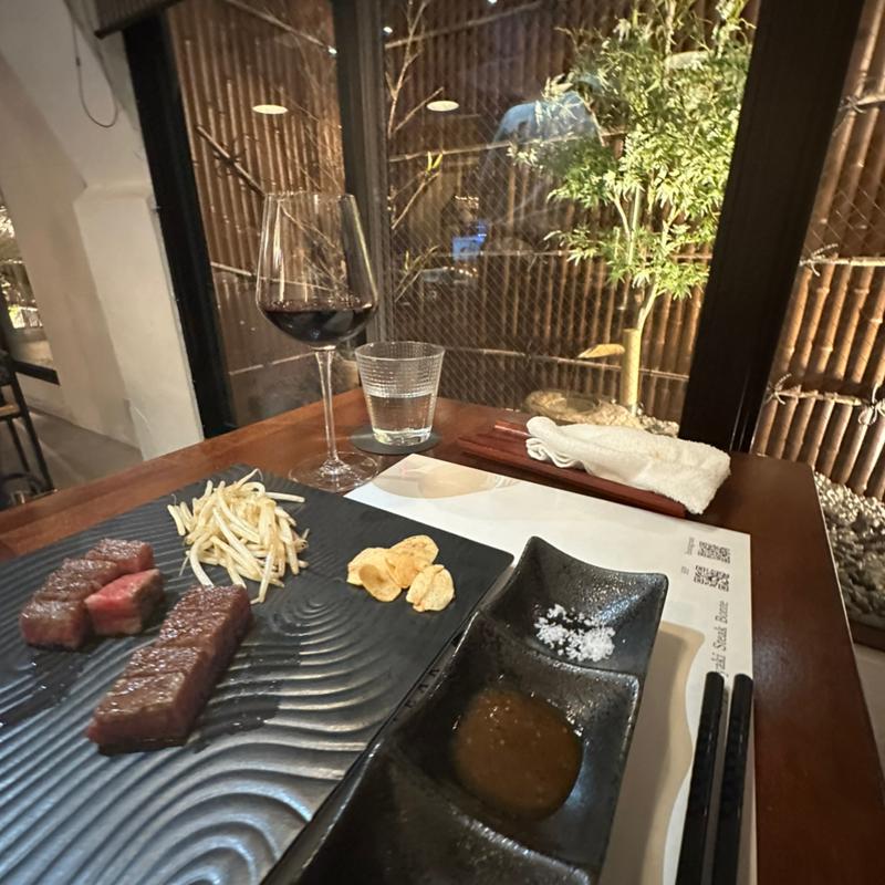 (鉄板焼 ステーキぼんて)