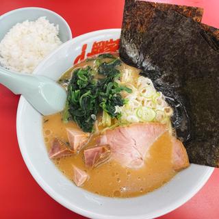 醤油ラーメン(ラーメン山岡家 東金店)