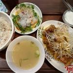 揚げ鶏ランチセット