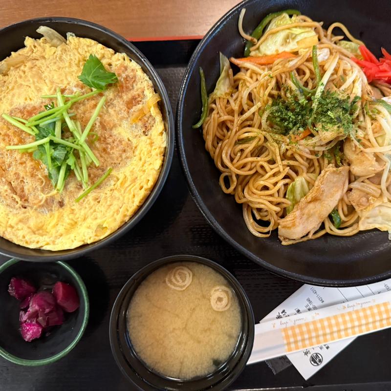 (極楽湯 お食事処)