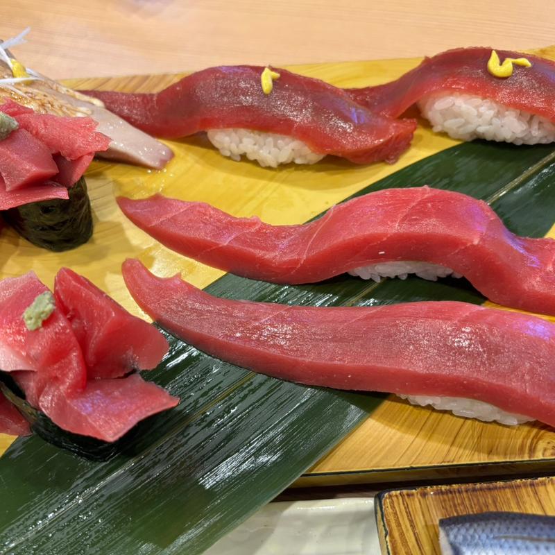 マグロづくし(美登利総本店 梅丘本館 （みどりそうほんてん）)