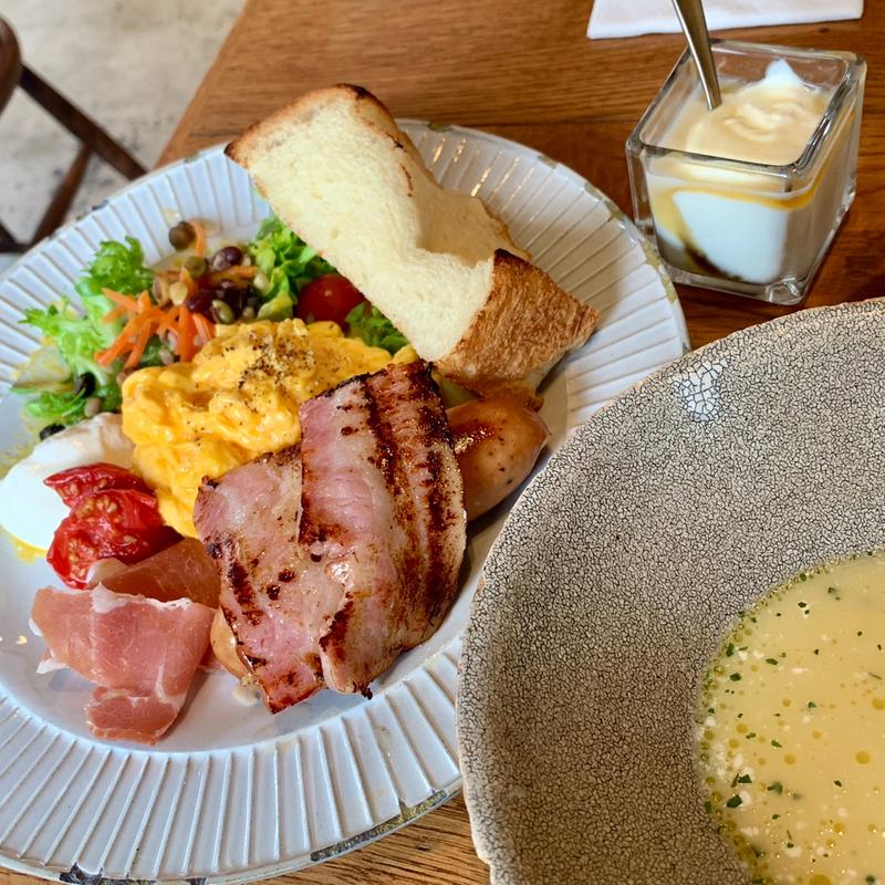 EDW ブレックファースト　コーンスープ+ドリンク付き(ESPRESSO D WORKS 名古屋)