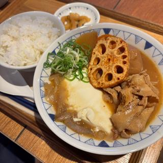 野菜ごろごろ豚汁定食