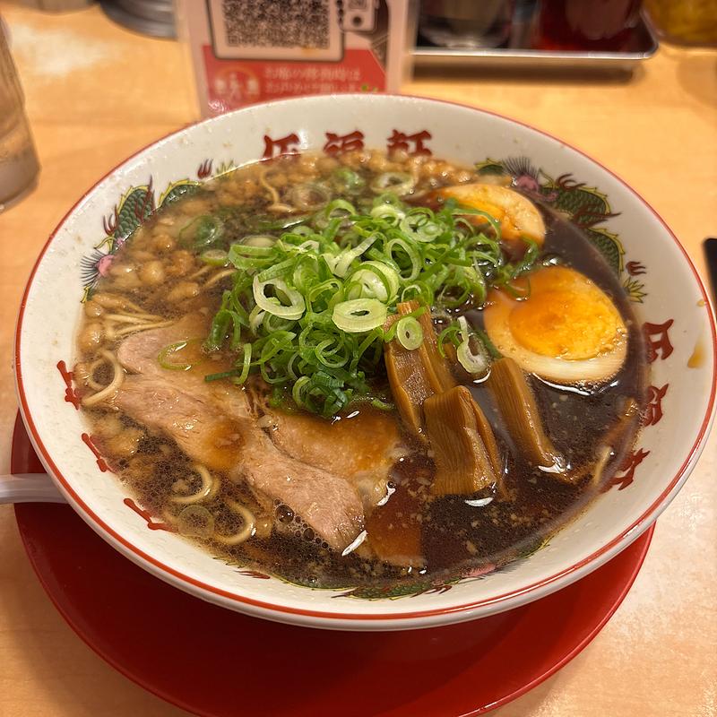背脂黒醤油玉子ラーメン(東京背脂黒醤油ラーメン 伍福軒 新宿西口店)