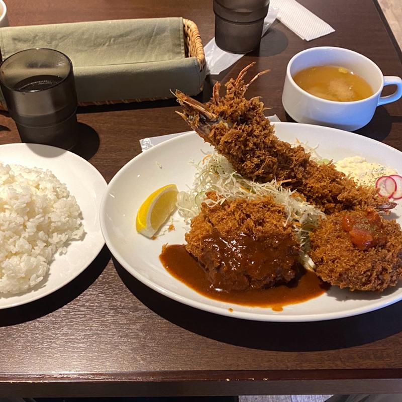 スペシャルミックス定食(ご飯大盛り)(とんかつ ひろ喜 宇治店)