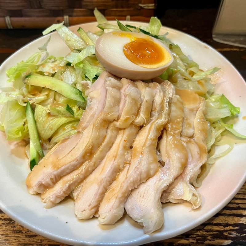 ゴマダレ鶏冷やし(らーめん中々 （らーめんなかなか）)