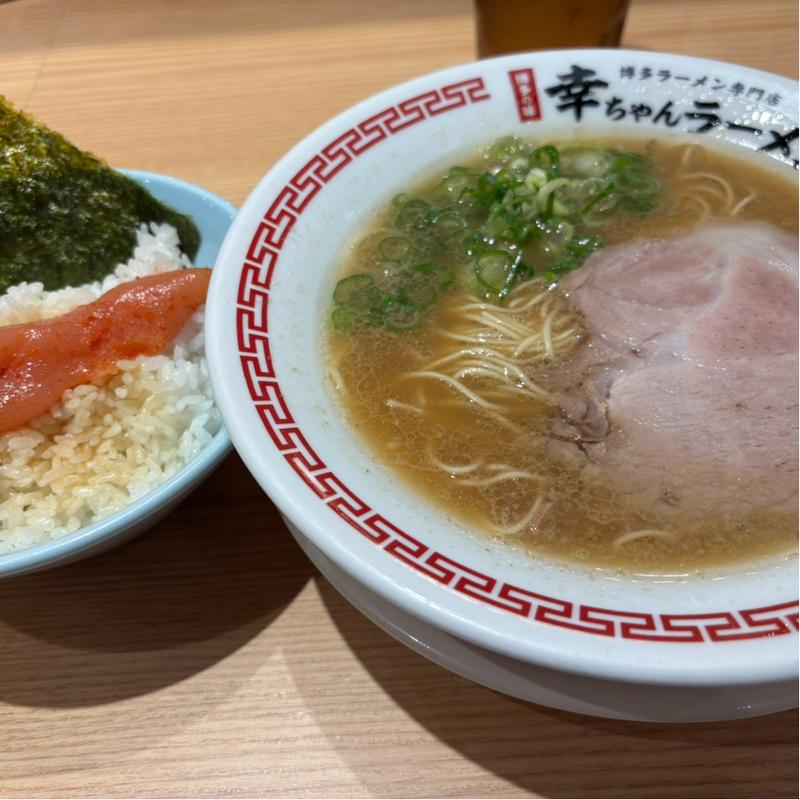 博多名物セットB(幸ちゃんラーメン 福岡空港店)