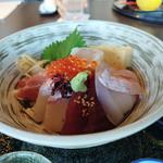 海鮮丼