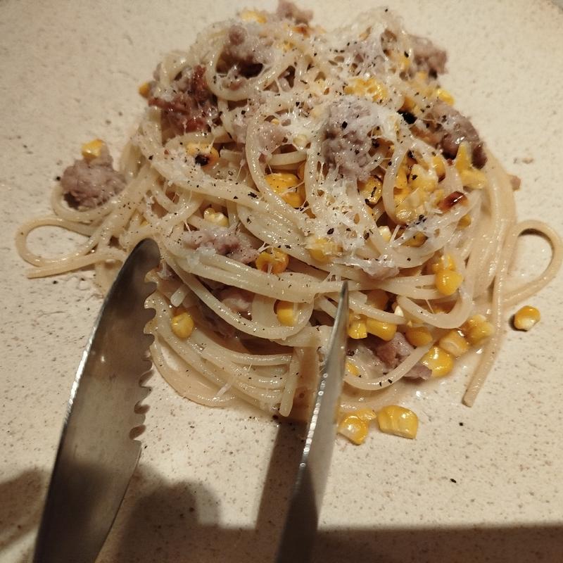 ゴールドラッシュとサルシッチャのカチョエペペ(THE RIGOLETTO)