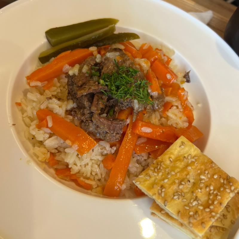 パロウ(トルクメニスタン パビリオン)