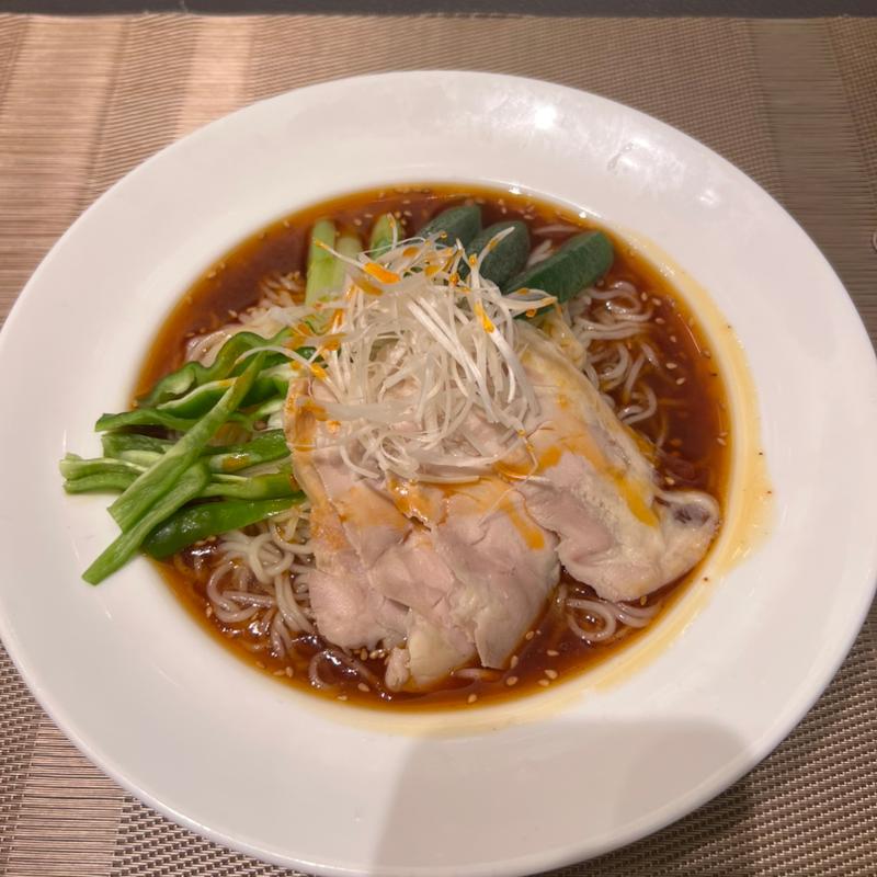よだれ鷄の冷麺(中国飯店 倶楽湾)