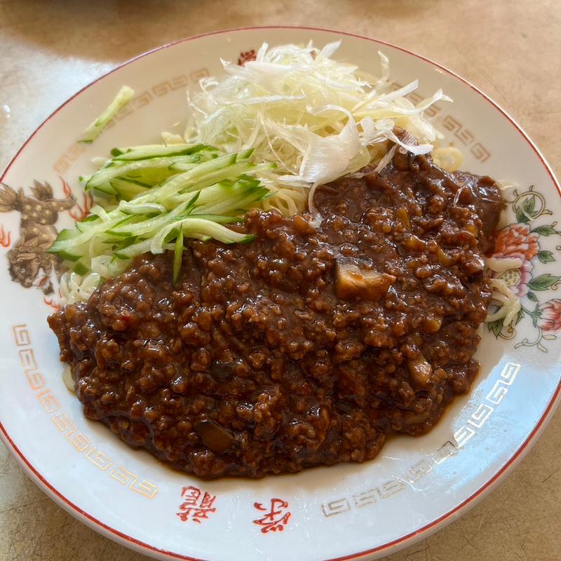 炸醤麺(中華料理 栄龍)