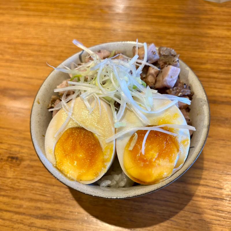 炙りレアチャーシュー丼(麺屋 聖 離れ)