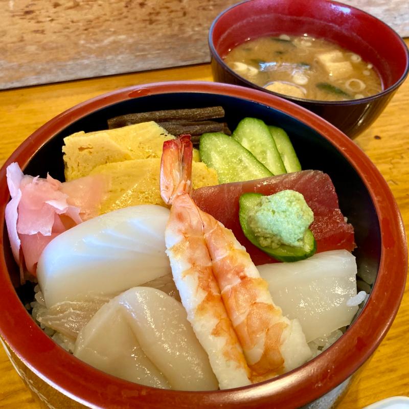 チラシ寿司 中(誠鮨 )