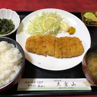 とんかつ定食