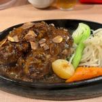 ダブルハンバーグ デミガーリックソース