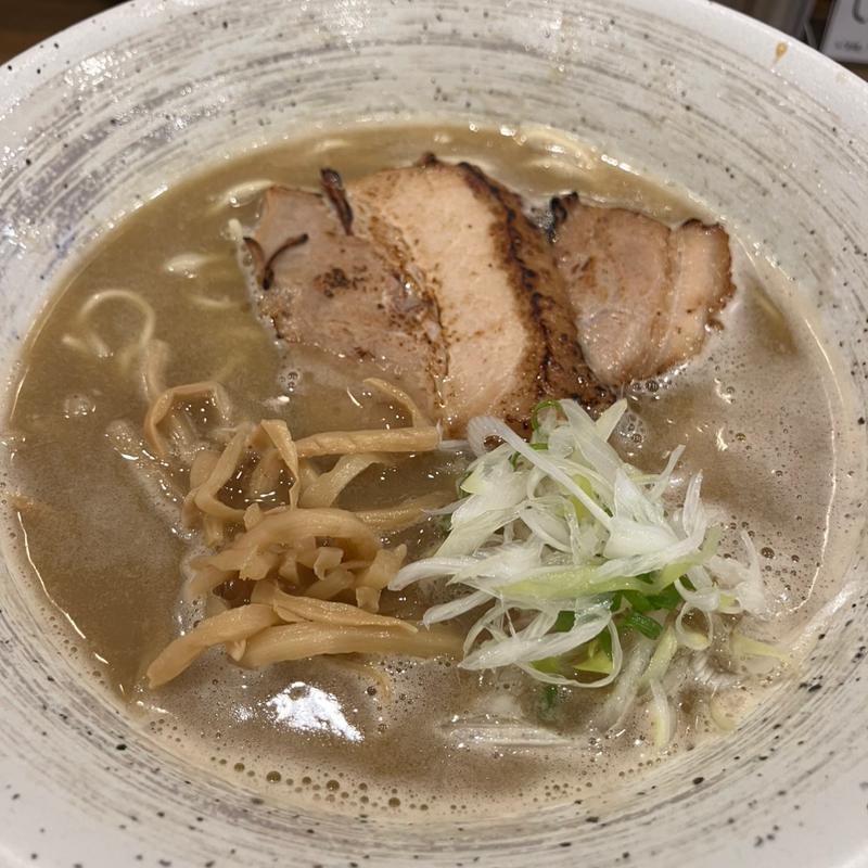 濃厚豚骨(麺屋 栩羚廚 (くれいず) 中目黒)