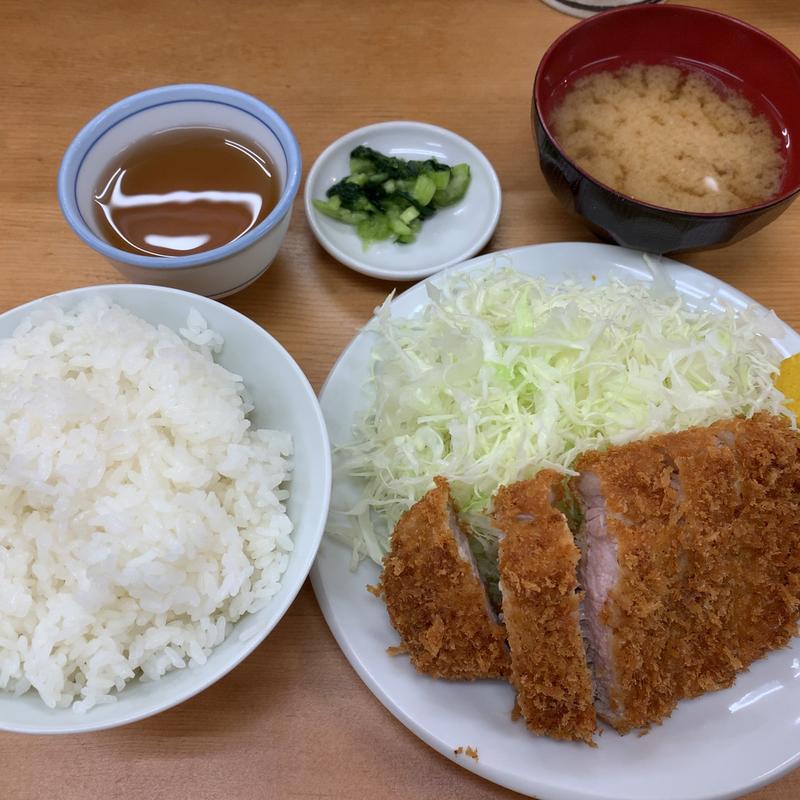 ロースカツ定食(とんかつひなた)