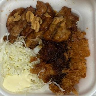 トンテキとチキンカツの合い盛り丼(かつや 大阪枚方店)
