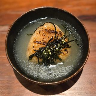 焼きおにぎりとスープ(焼き鳥すみえもん)