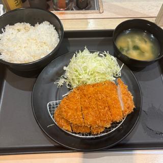 ダブルロースかつ定食
