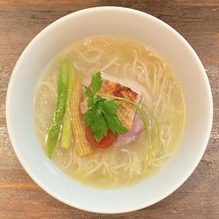 3種の地鶏の冷やし塩らぁめん