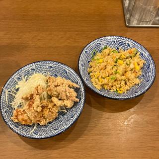 唐揚げと半焼飯セット