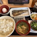 塩さばたまかけ朝食　納豆