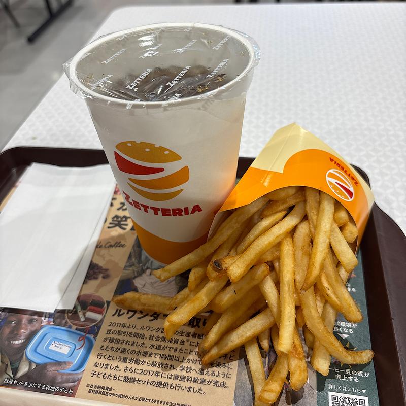 ポテトM＋ドリンクMセット(ゼッテリア CiiNACiiNA弘前店)