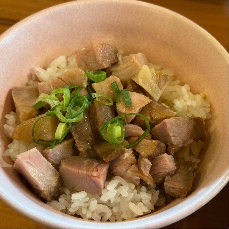 肉飯(麺や暖咲)