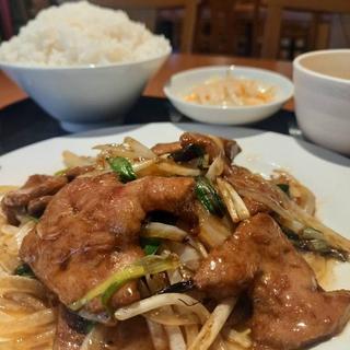 ニラレバ炒め定食