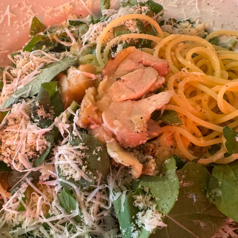 丸ごとローストトマトとベーコンのカルボナーラ(パステリアフローリッシュ)