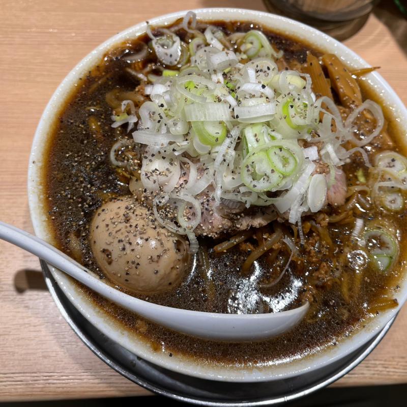 札幌ブラック味玉入り(札幌 六坊)