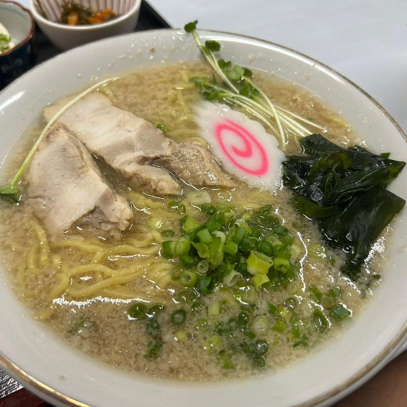 こってりラーメン(花藤食堂)