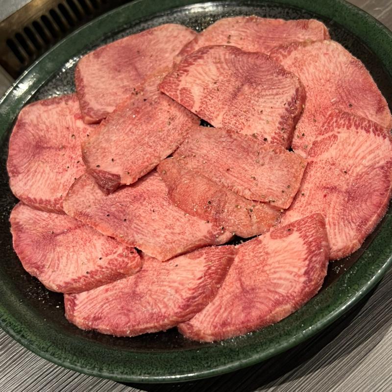 厚切り上タン塩　3人前(京城苑 駅前店)