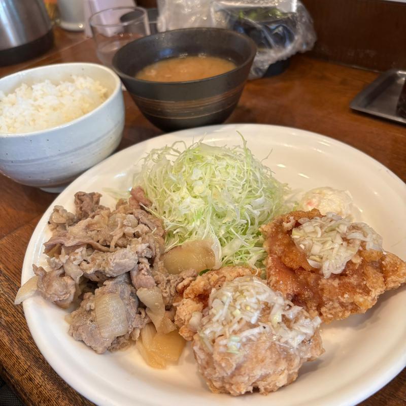 唐揚げと生姜焼き定食(キッチン大 新小岩１丁目店)