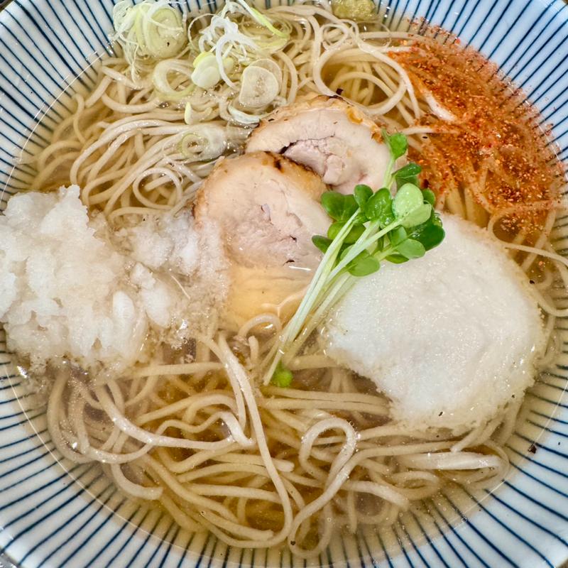 冷かけ焼き鶏蕎麦(山茶花そば椿(さざんかそばつばき))