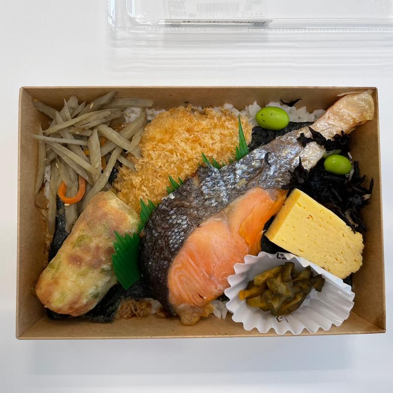 魚屋の海 苔 弁 当 （ 鮭 ）(ベルマートキヨスクJRゲートタワー)