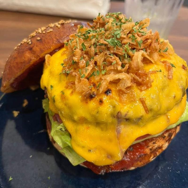 ステーキバーガー(Golden Gate Burger)