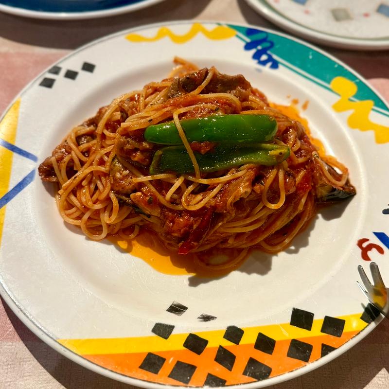 ナスと牛肉のトマトパスタ(ラ・パスタ陶 和光店)