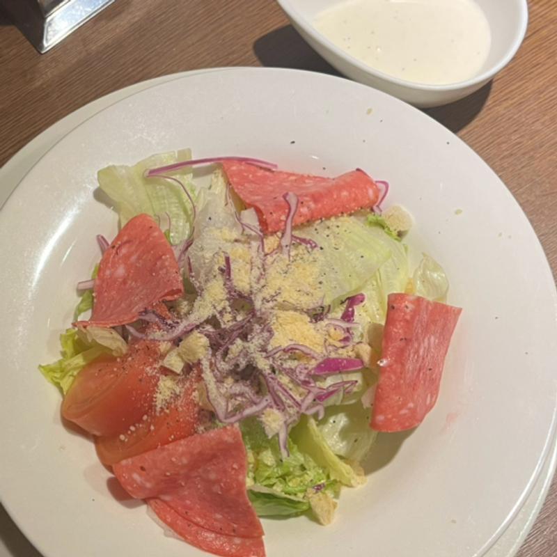 シーザーサラダ(おにおんとまと )