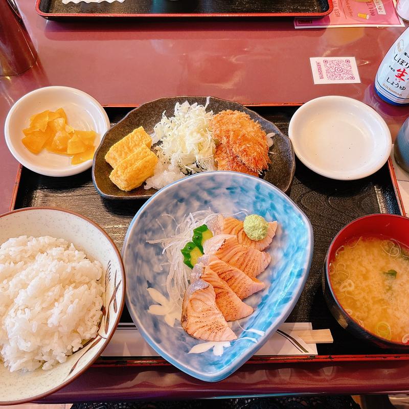 サーモンはらす定食(はやしや )