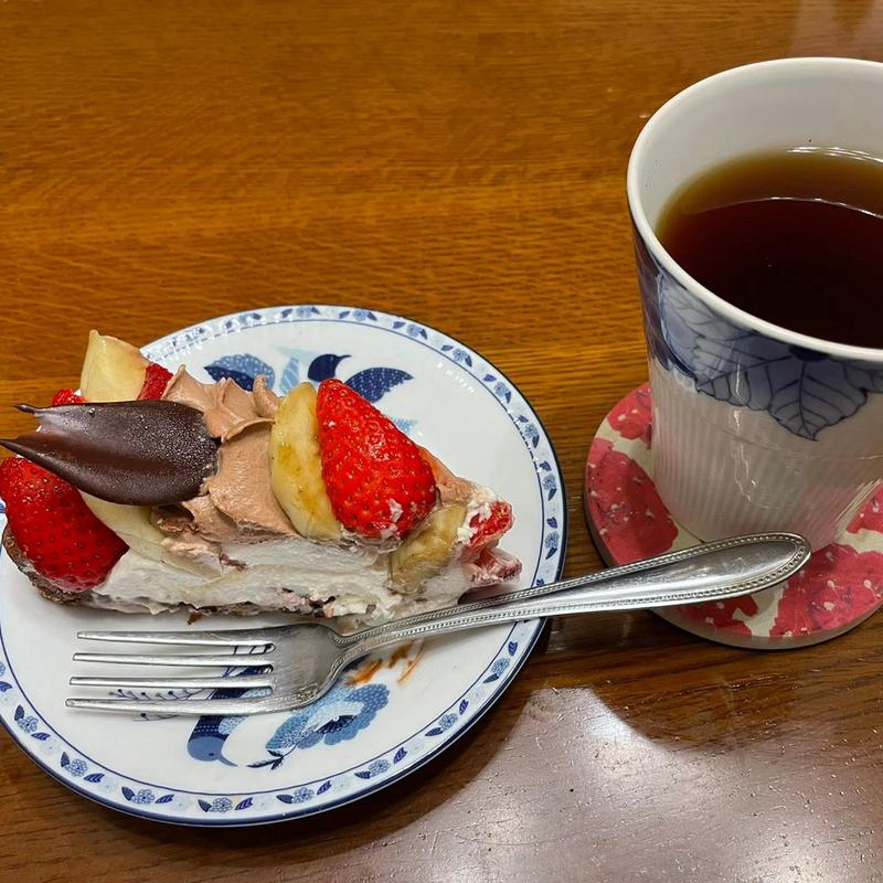 いちごとバナナのショートケーキ(カフェ・コムサ シブヤ西武店)