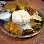 ネパールスペシャルセット(チキンカレー)(THALI INDIAN NEPALI RESTURANT (タリー))