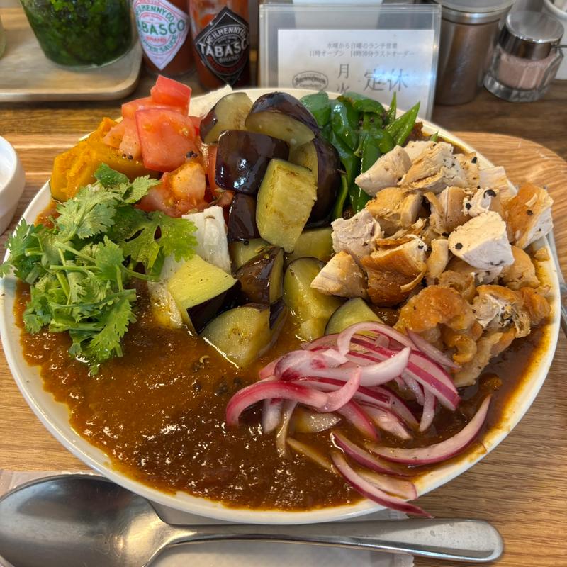 三種のカレーB(ブラウンオニオンカレーファクトリー)