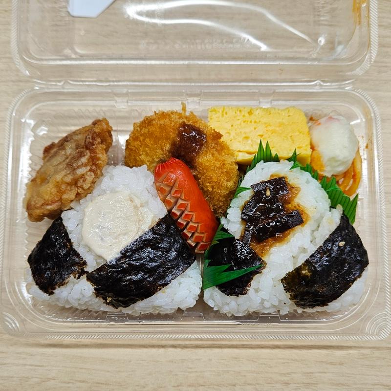 おむすびおかずセット(ファミリーマート 六番町日テレ前店)