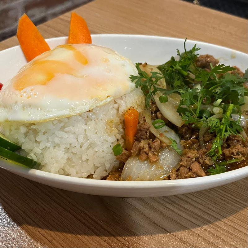 ガパオライス(インド料理ロータス)