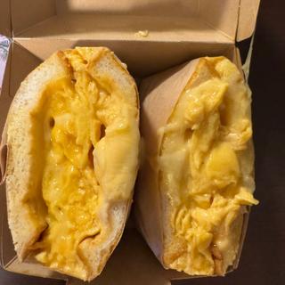 オムレツサンド(天然酵母の食パン専門店つばめパン＆Milk 名駅店)